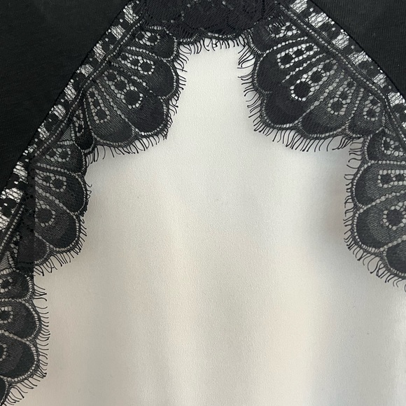 SANDRO - Picture 3 of 5